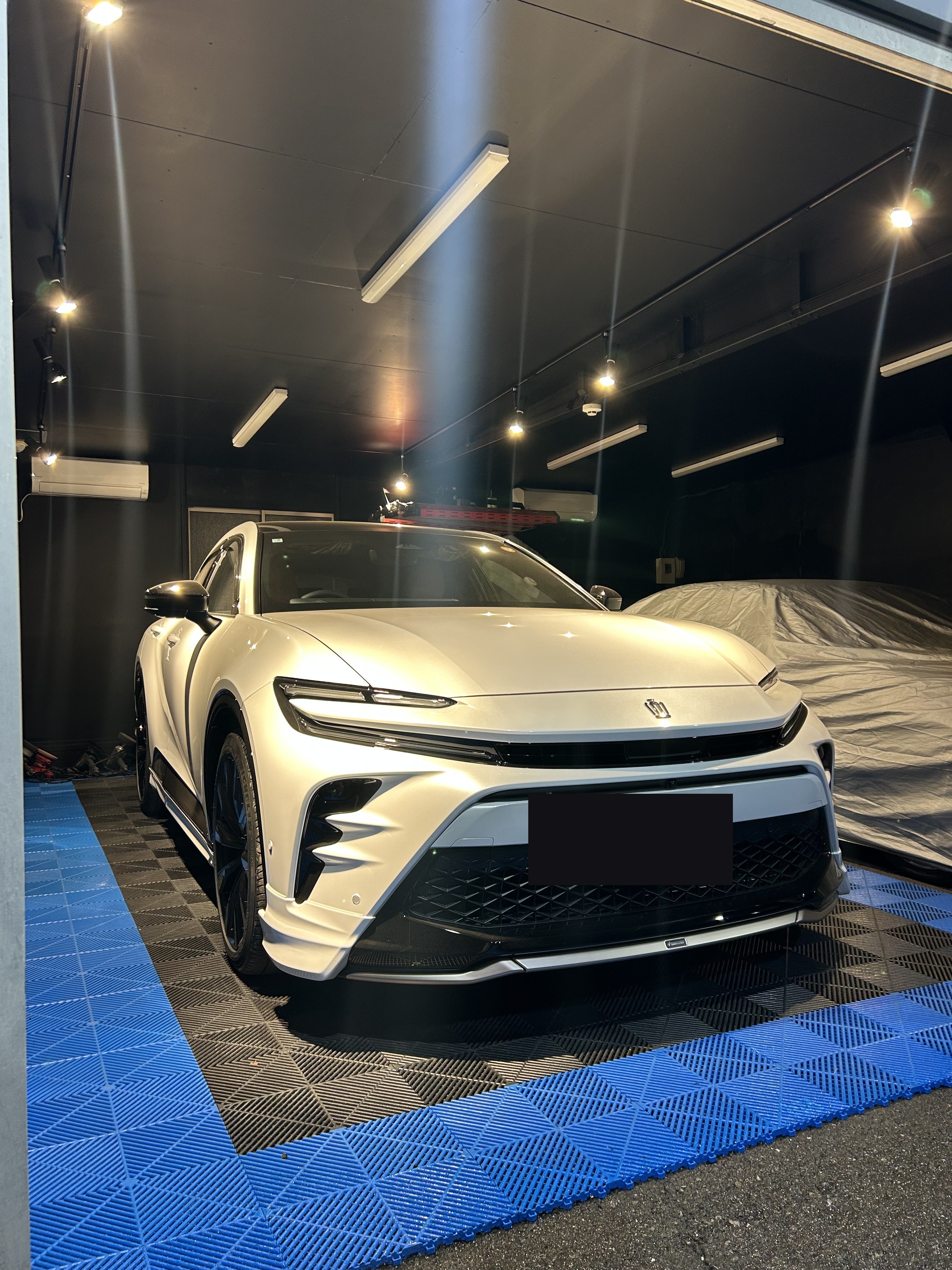 プラスパージャパン納車前の仕上げ品質・屋内クリーンガレージ