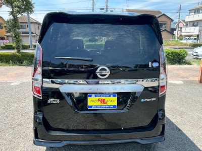 日産　セレナ e-POWER ハイウェイスターV｜写真3枚目