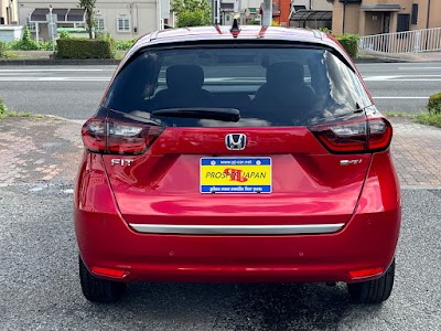 フィット e:HEV LUXE｜写真3枚目
